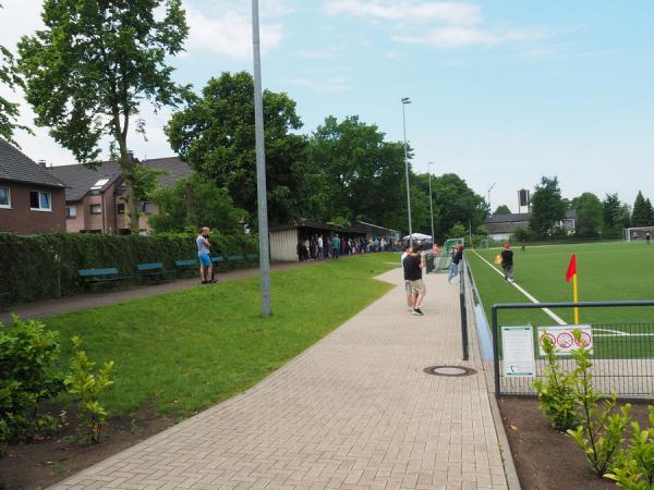 Hermann-Grefer-Sportpark Platz 2 - Dorsten-Hardt