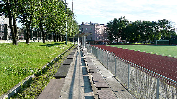 Lasnamäe kunstmurustaadion - Tallinn