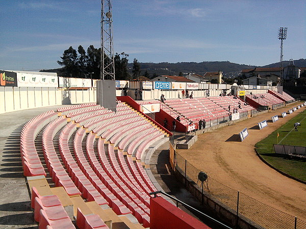 Estádio do Clube Desportivo das Aves - Vila das Aves
