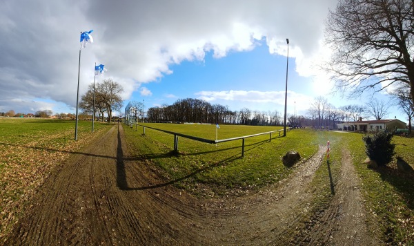 Sportplatz an der B190 - Salzwedel-Pretzier