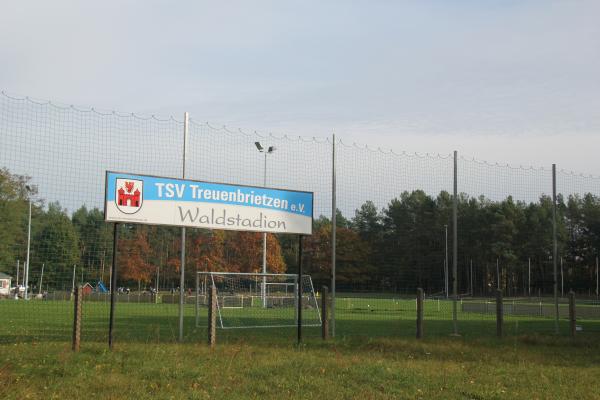 Waldstadion - Treuenbrietzen