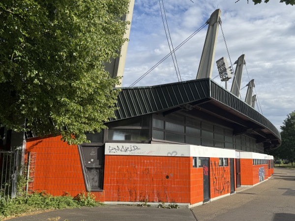 Parkstadion im Sportpark - Baunatal-Altenbauna