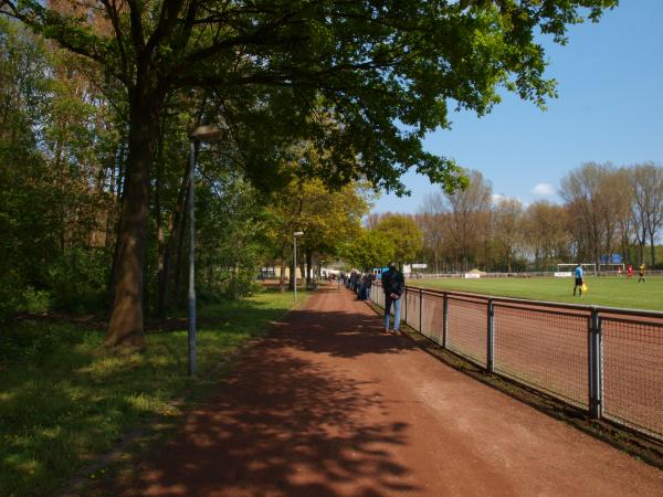 Heinrich-Hamacher-Sportpark - Duisburg-Neumühl