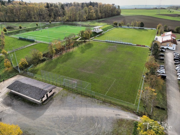 Jako-Arena Nebenplatz 1 - Mulfingen-Hollenbach