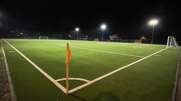 Sportplatz Gistlstraße 2 - Pullach