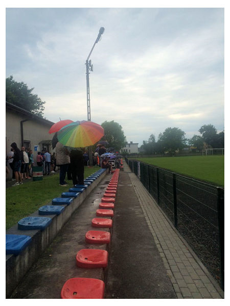 Stadion w Tworków - Tworków