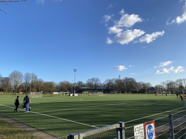 Bezirkssportanlage Rollsport-Stadion Platz 21 - Bremen-Östliche Vorstadt