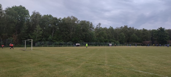Sportzentrum Seestraße B-Platz - Isernhagen-Altwarmbüchen