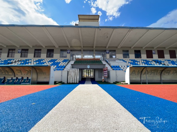 Stadiumi Selman Stërmasi - Tiranë (Tirana)