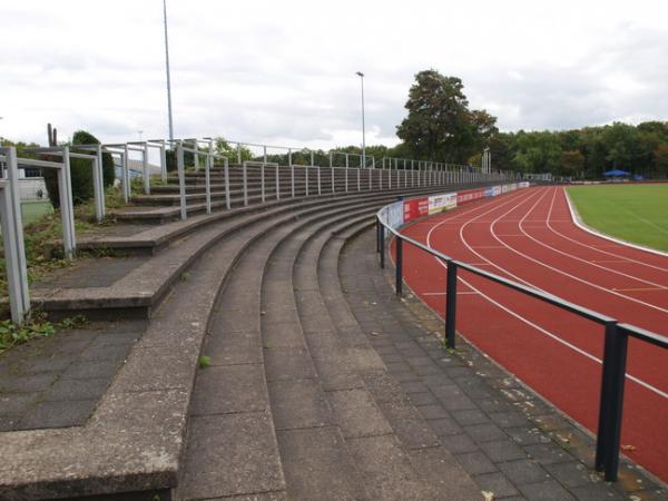 Stadion Bezirkssportanlage Karl-Hohmann-Straße - Düsseldorf-Benrath