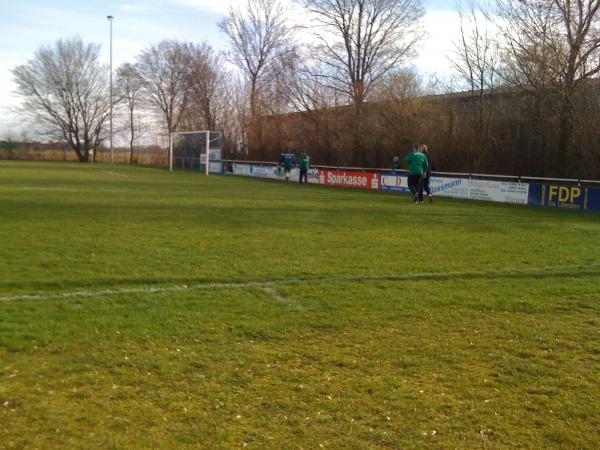 Rhein-Lander-Stadion - Rees-Bienen