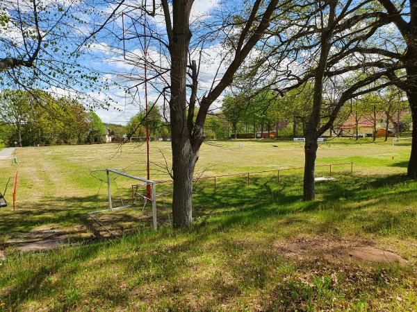 Sportplatz am Vereinshaus - Ottendorf-Okrilla-Medingen