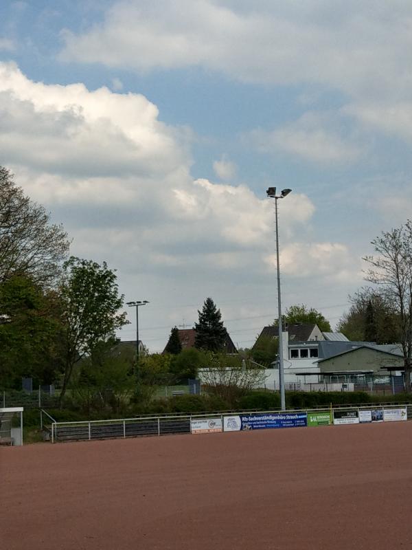 Sportplatz Bladenhorster Straße - Herne-Holthausen