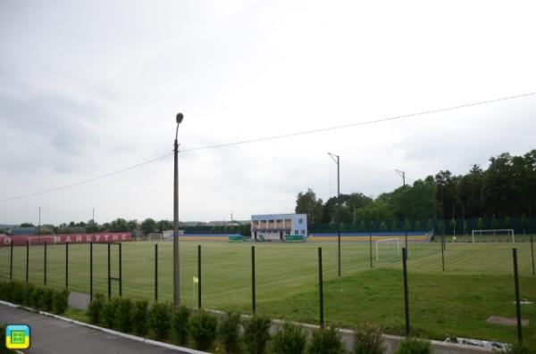 Stadion Dinaz - Demydiv