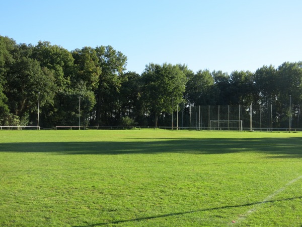 Sportplatz an der B190 - Salzwedel-Pretzier