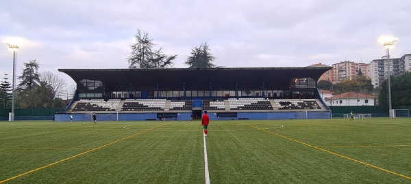 Campo de Fútbol Santa Bárbara - Galdakao, PV