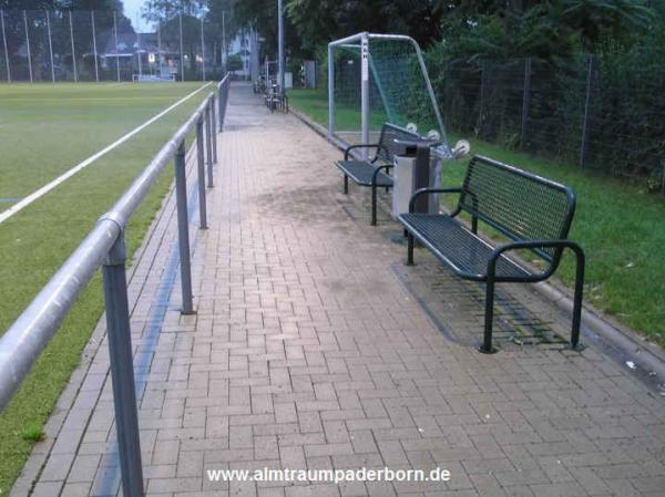 Dreizehnlindenstadion Nebenplatz 2 - Paderborn-Elsen