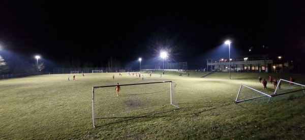 Auto-Weiß-Arena Nebenplatz - Affing