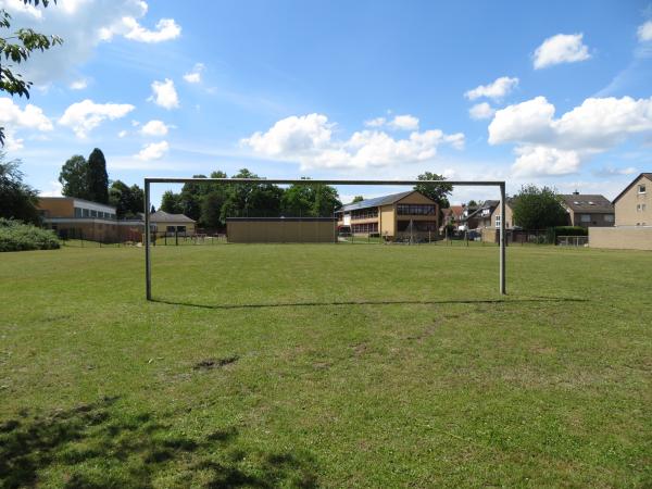 Sportplatz an der Schule - Bedburg-Kirdorf
