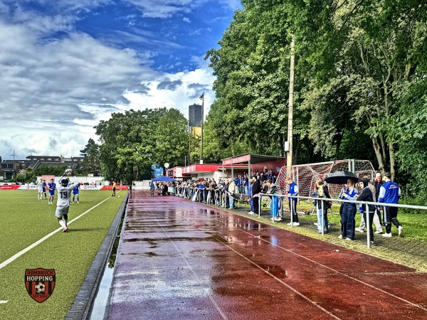 Sportplatz am Hallenbad - Dortmund-Brackel