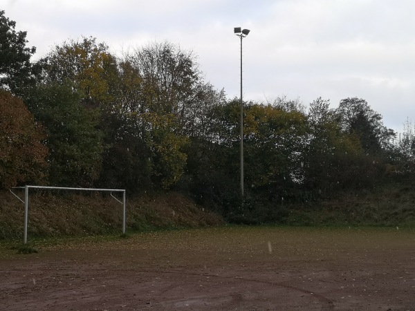 Sportplatz Helleter Feldchen 2 - Würselen-Broichweiden