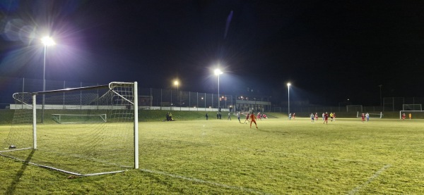 Auto-Weiß-Arena Nebenplatz - Affing