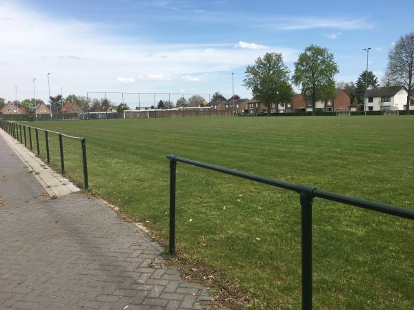 Sportpark Aan de Bosstraat veld 2 - Maasgouw-Ohé en laak