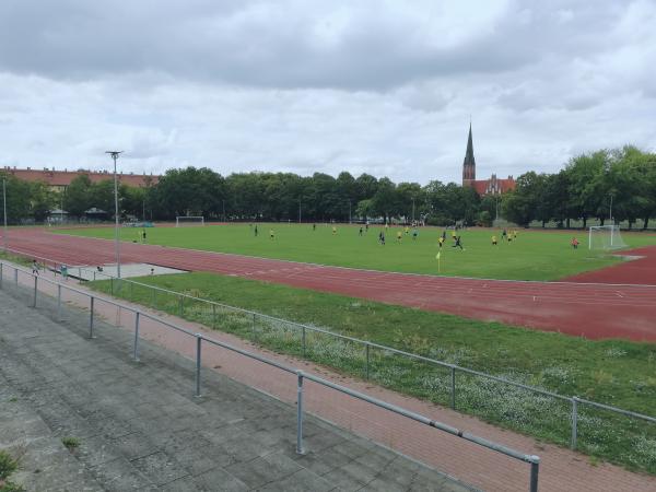 Kissingen-Stadion - Berlin-Heinersdorf