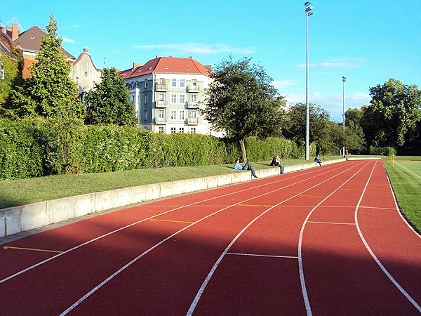 Friedrich-Ludwig-Jahn-Sportpark Kleines Stadion - Berlin-Prenzlauer Berg