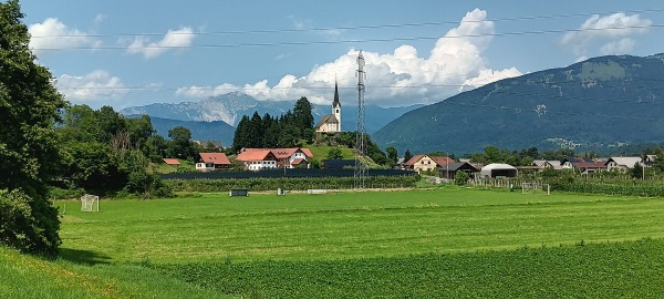 Stadion pod Farovžem - Naklo