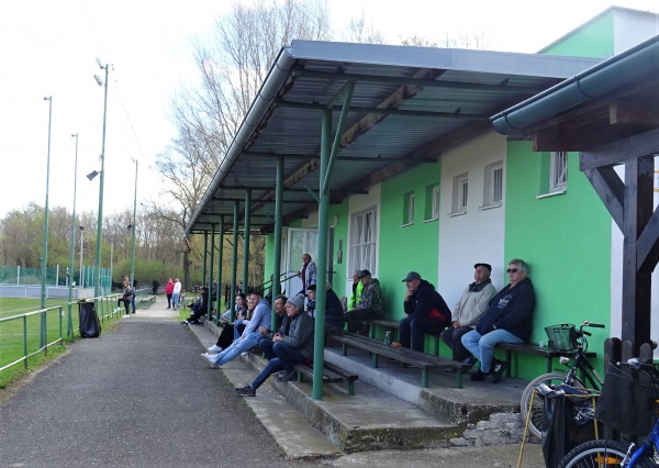 Futbalové ihrisko Michal na Ostrove - Michal na Ostrove