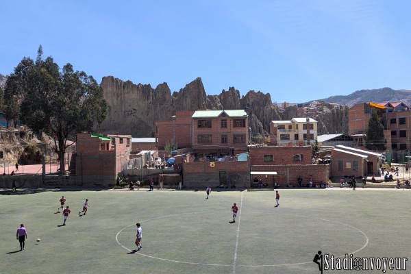Cancha Complejo Anatañani Bajo Llojeta - La Paz