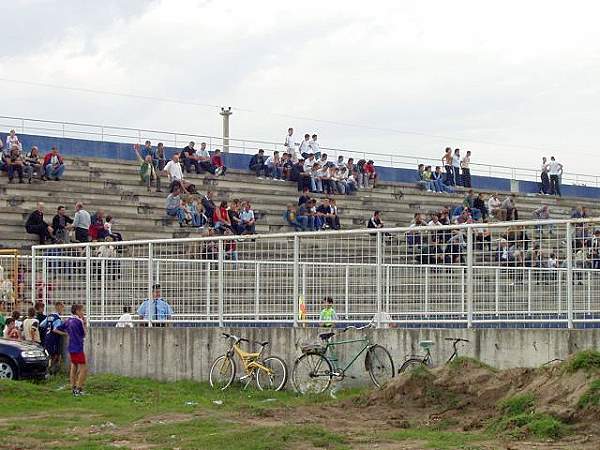 Stadion Trešnjica - Golubovci