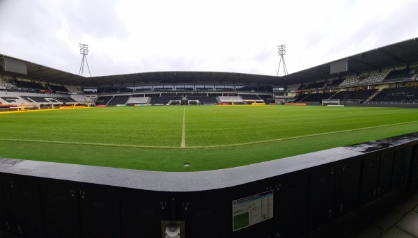 Asito Stadion - Almelo-Ossenkoppelerhoek