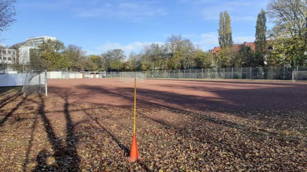 Sportplatz Klinikweg - Hamburg-Barmbek