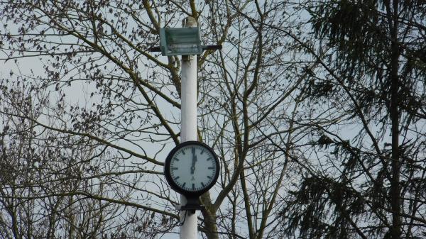 Sportplatz an der Floßmühler Höh' - Grünhainichen-Borstendorf