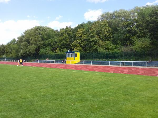 Stadion Wuhletal der Sportanlage Teterower Ring - Berlin-Hellersdorf
