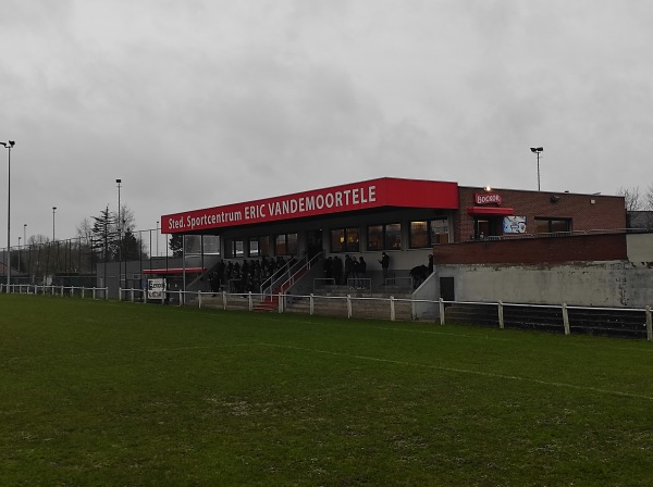 Stadion Eric Vandemoortele - Menen-Lauwe