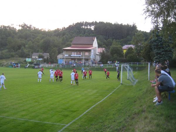 Stadion TJ Dynamo Nelahozeves - Nelahozeves