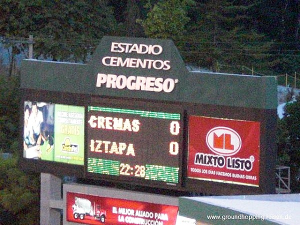 Estadio Cementos Progreso - Ciudad de Guatemala