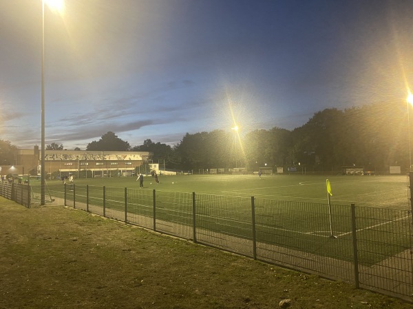 Wilhelm-Ubben-Sportfeld am Jakobsberg - Bremen-Hastedt