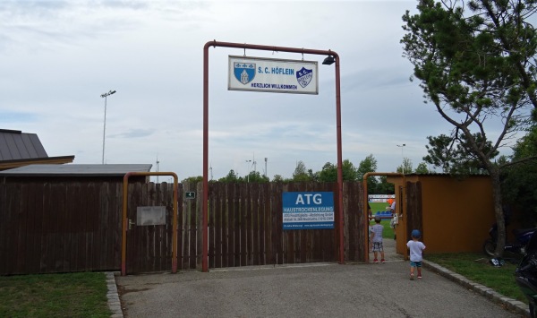 Sportplatz Höflein - Höflein