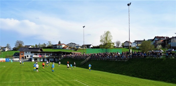 Sportplatz Neukirchen - Neukirchen an der Vöckla