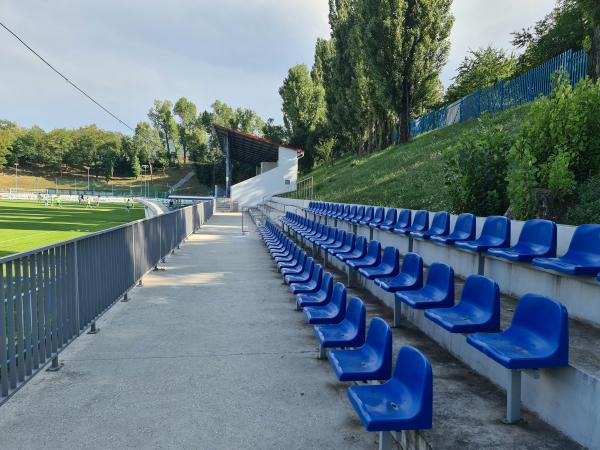 Štadión za traťou - Bratislava-Devínska Nová Ves