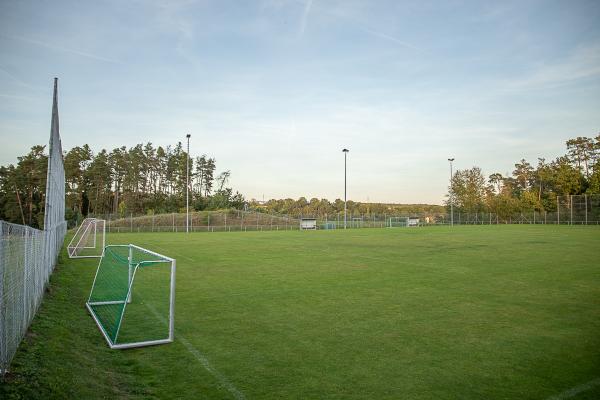 Sportanlage Siedelbacher Straße Platz 2 - Langenzenn-Laubendorf