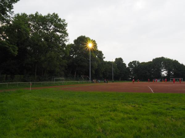 Sportplatz Kaiserhöhe - Wuppertal-Brill