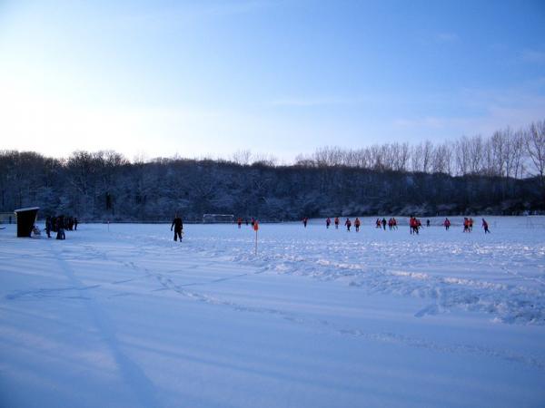 Waldsportplatz - Ilmtal-Weinstraße-Pfiffelbach