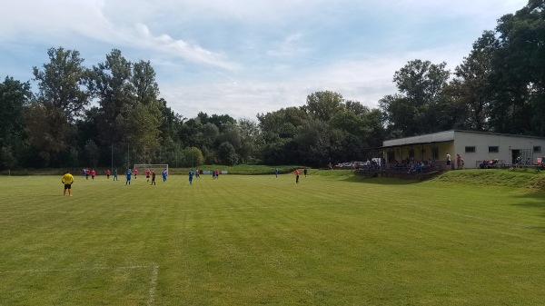 Hřiště FK Slavoj Lázně Toušeň - Lázně Toušeň