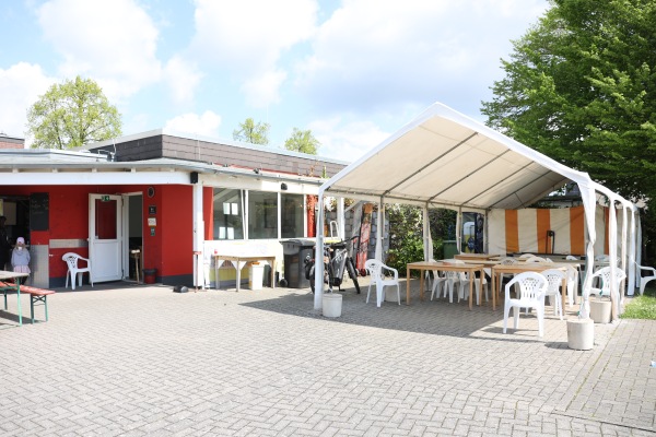 Sportplatz Kurt-Schumacher-Straße - Troisdorf-Friedrich-Wilhelms-Hütte