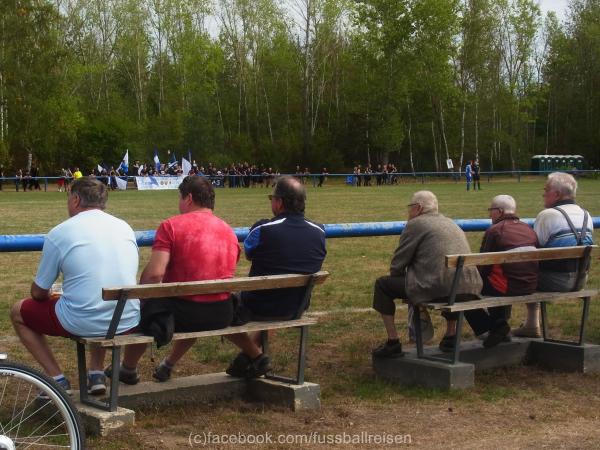 Glück-Auf-Sportstätte - Neukieritzsch-Deutzen